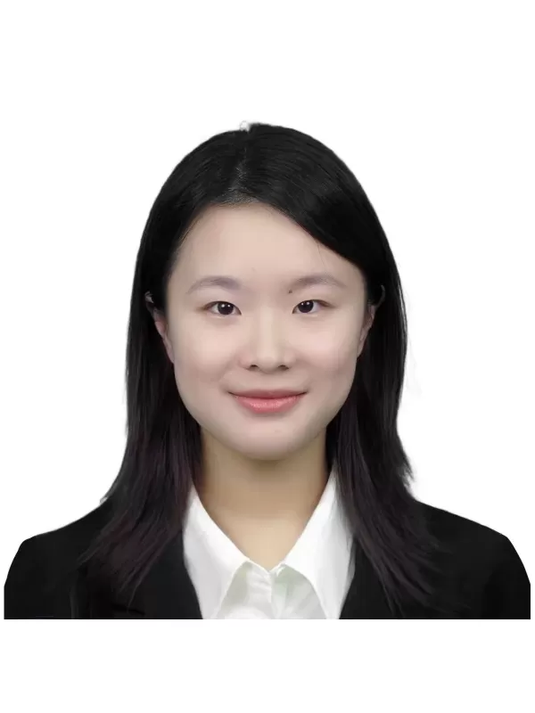 Yiyang Tang headshot