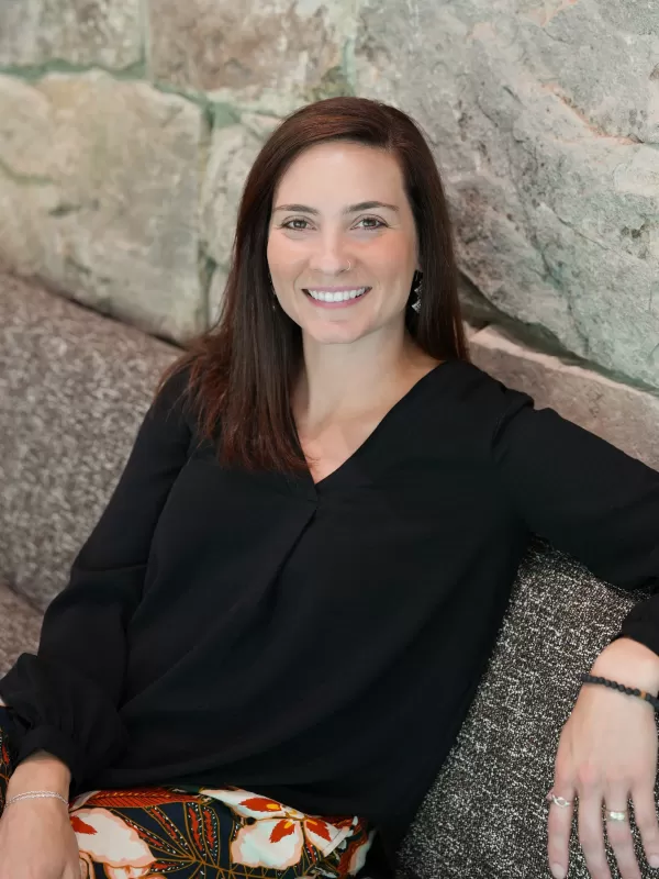 Headshot of Nicole Thomas