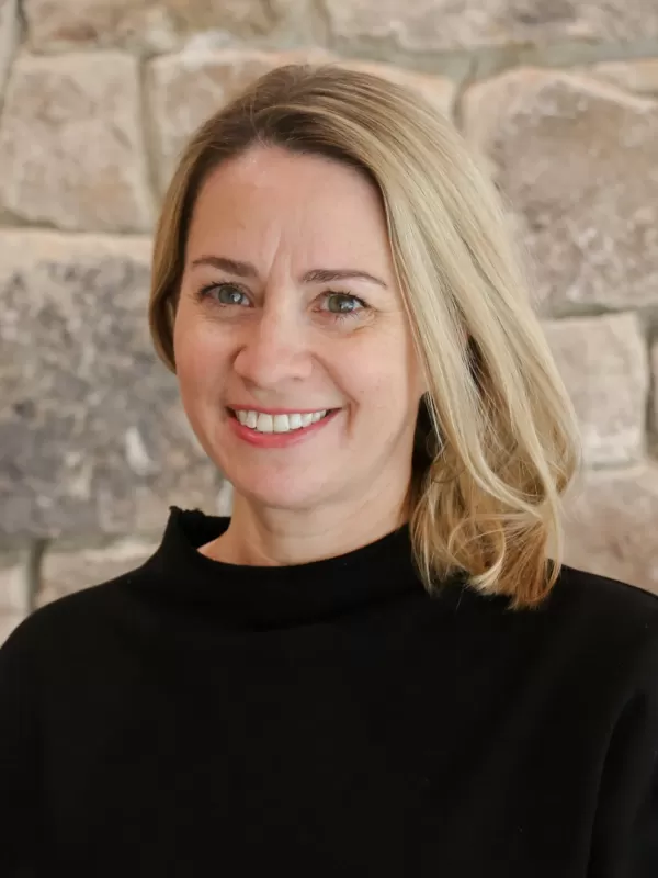 Headshot of Renée Ford