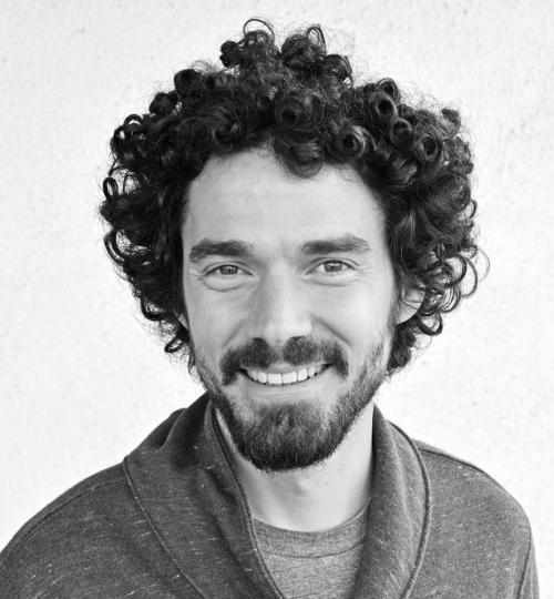 Headshot of Mikey Siegel